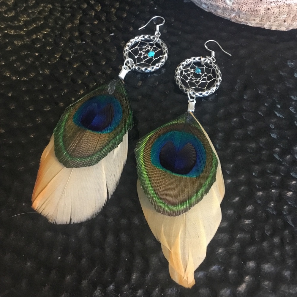 Hand Craft Artisan Bohemian Tribal Dream Catcher Duster Feather Pierced Earrings - Picture 14 of 16